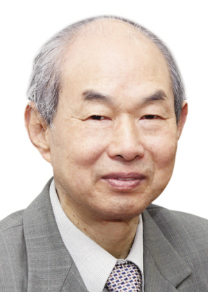 츣